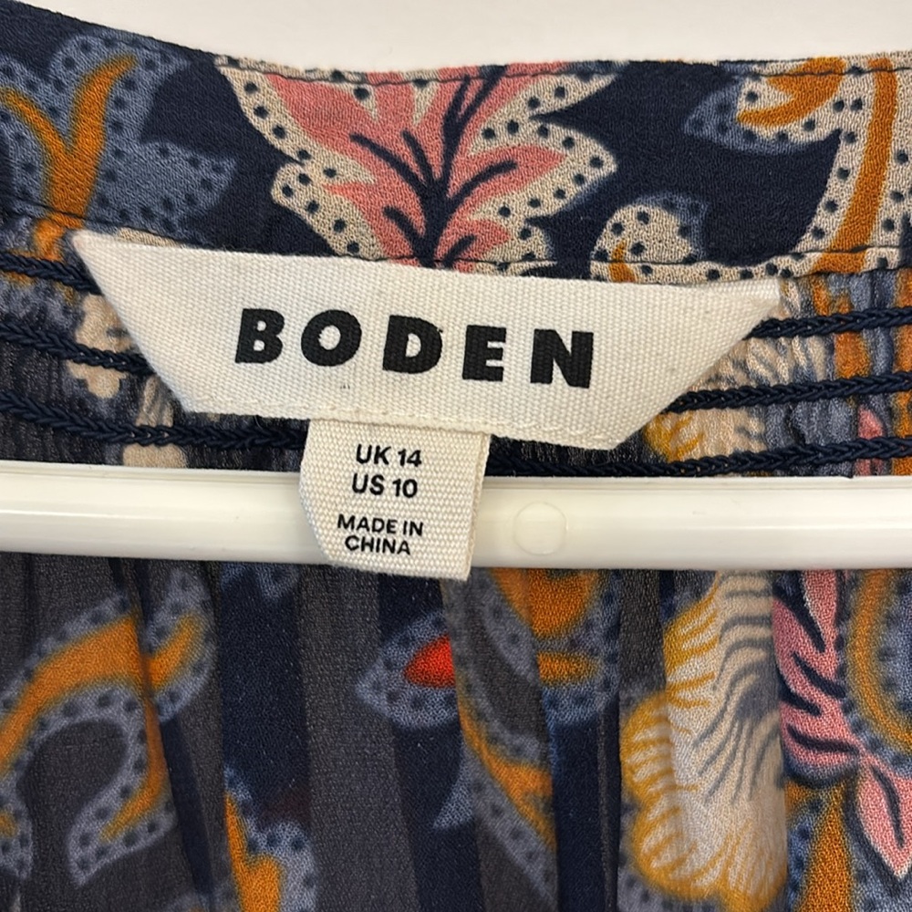 Boden Grace Top - Picture 3 of 5